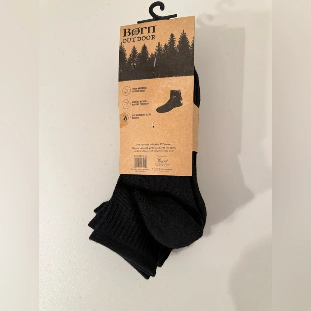 Born Outdoor Quarters Cushioned Black Socks